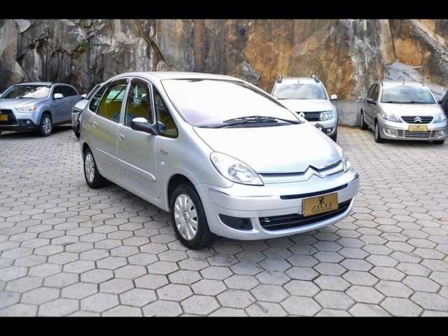 Citroën Xsara Picasso GLX 1.6 MT  - Prata - 2011/2012