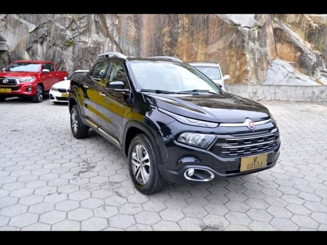 Fiat Toro VOLCANO 2.4 AT  - Preta - 2018/2019