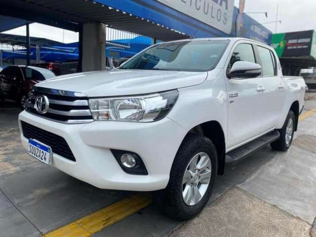 TOYOTA HILUX CDSR A2GF 2017