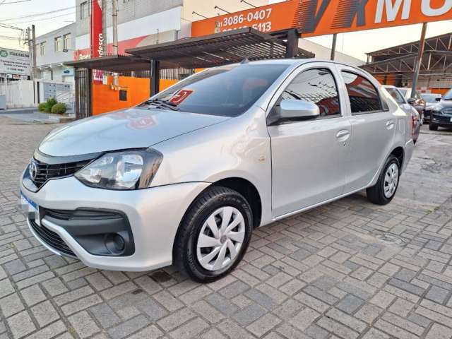 Etios Sedan X 1.5 2019 qualidade Toyota  