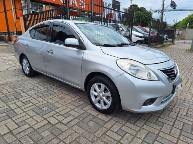 Nissan Versa SL 1.6 2013 * Bancos em Couro!