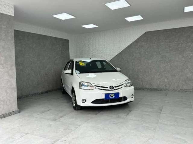 Toyota Etios 2016 1.5 x sedan 16v flex 4p manual