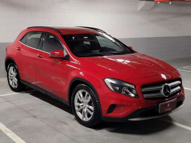 MERCEDES-BENZ GLA200FF 2015