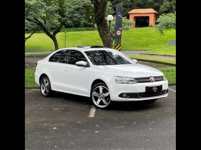 VOLKSWAGEN JETTA HIGHLINE 2.0 TSI 2013