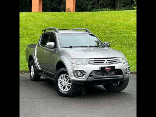 MITSUBISHI L200 TRITON HPE 3.2 CD TB INT.DIESEL AUT 2015