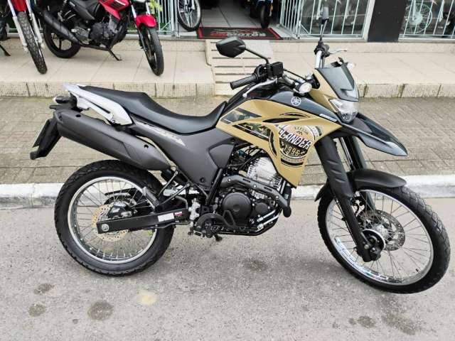 Yamaha Xtz 250 Lander ABS 2022, baixa km, revisada com garantia