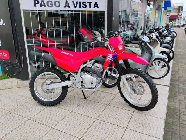 Honda CRF 250F 2025 0km, aceito troca, cartão e financiamento