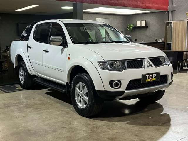 Mitsubishi L200 triton 2013 3.2 hpe 4x4 cd 16v turbo intercooler diesel 4p automático