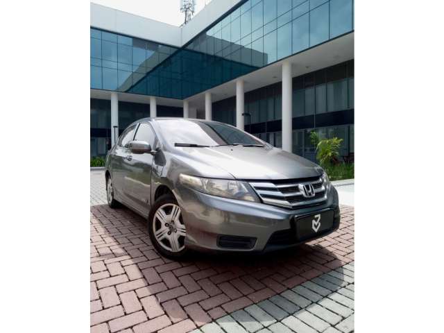 Honda City raridade bem cuidado 