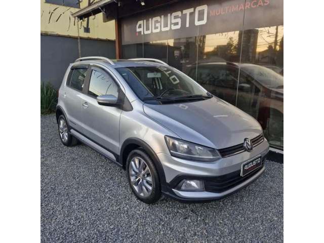 Volkswagen CrossFox W/NOVO  SA - Prata - 2015/2016