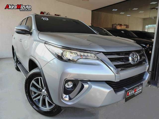 TOYOTA HILUX SW4