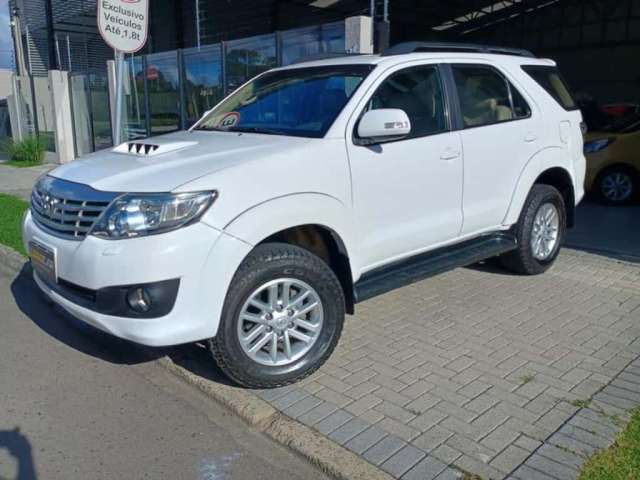 TOYOTA HILUXSW4 SRV4X4 2013