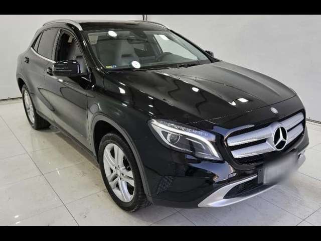 MERCEDES-BENZ GLA 200 1.6 CGI ADVANCE 16V TURBO 4P 2017