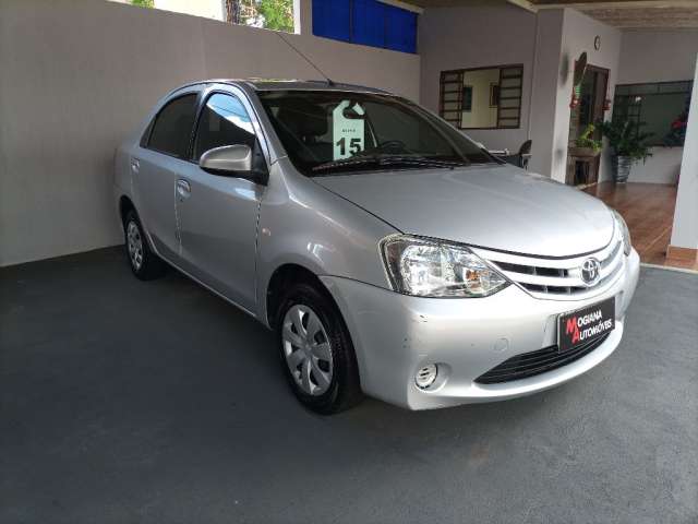 ETIOS SEDAN XS 1,5 FLEX - 2015 - COMPLETO