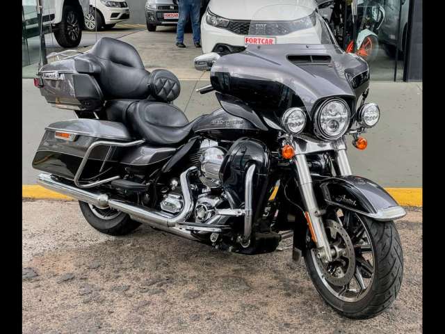 HARLEY-DAVIDSON ELECTRA GLIDE CLASSIC