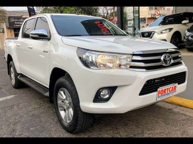 TOYOTA HILUX CD SRV 4x4 2.8 TDI Diesel Aut.