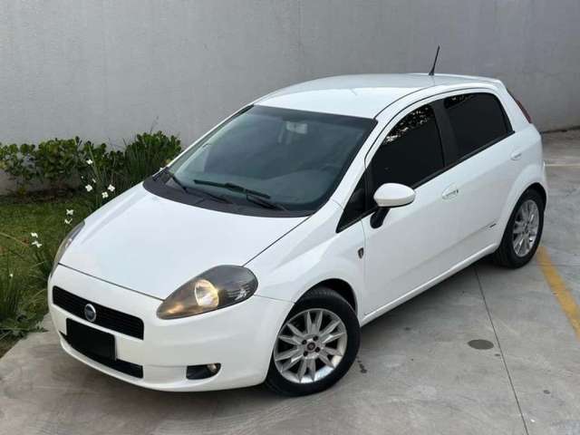 FIAT PUNTO 1.4 ATTRACTIVE ITALIA 8V FLEX 4P MANUAL 2011