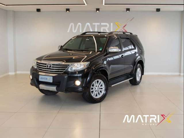 Toyota Hilux SW4 SR 4x2 2.7/ 2.7 Flex 16V Aut.