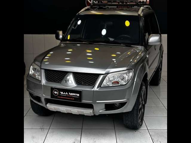 PAJERO TR4 2.0  4x2 FLEX 2014