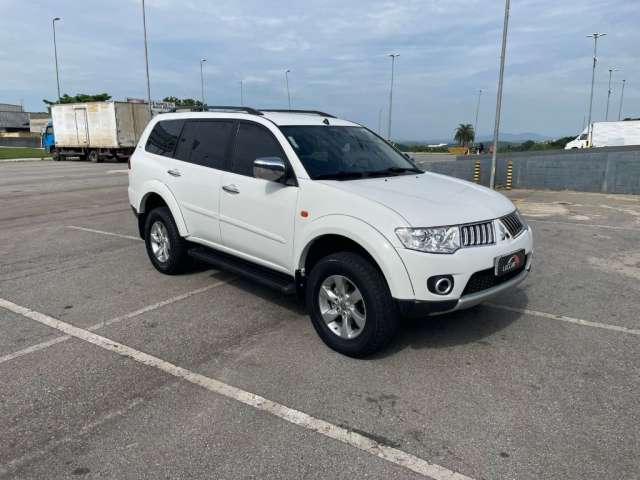 Mitsubishi Pajero Dakar 3.5 flex 4x4 Aut 7 Lugares 52.000km