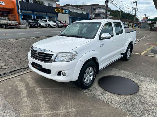 Hilux 2.7 2015