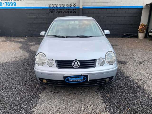 VOLKSWAGEN POLO SEDAN 2.0 MI 8V GASOLINA 4P MANUAL