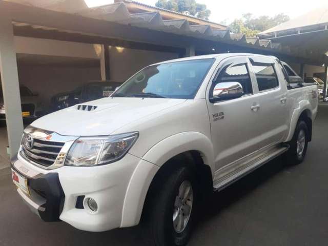 TOYOTA HILUX SRV 2013 automática