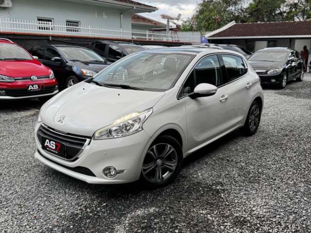 Peugeot 208 Griffe 1.6 Flex Aut. 2014