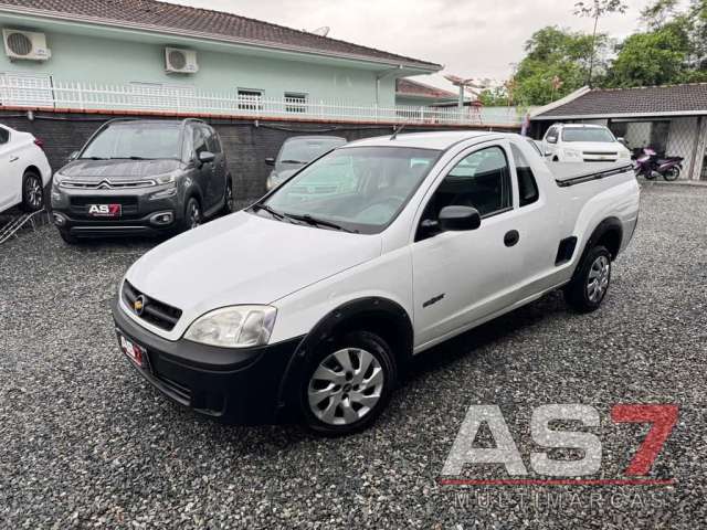 Chevrolet Montana M/ CONQUEST - Branca - 2006/2007