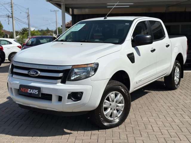 Ford Ranger XLS CD  - Branca - 2015/2016