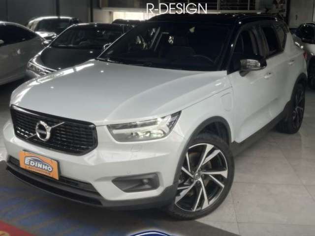 VOLVO XC 40