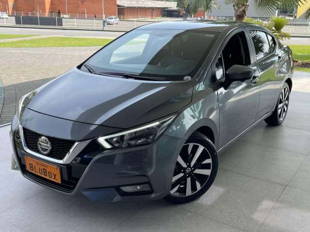 Nissan Versa Exclusive 1.6 16V Flex Aut.  - Cinza - 2022/2023