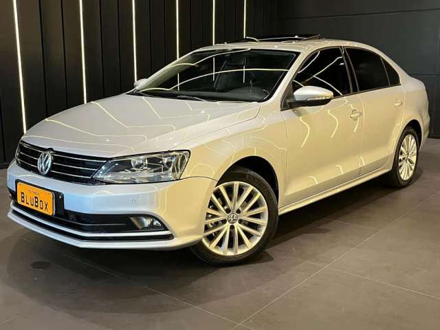 Volkswagen Jetta Comfortline 2.0 T.Flex 8V 4p Tipt. - Prata - 2015/2015