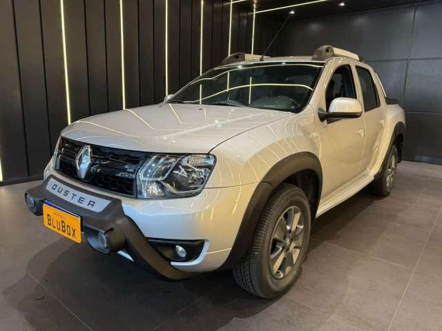 Renault Duster OROCH Dynamique  2.0 Flex 16V Aut. - Prata - 2016/2017