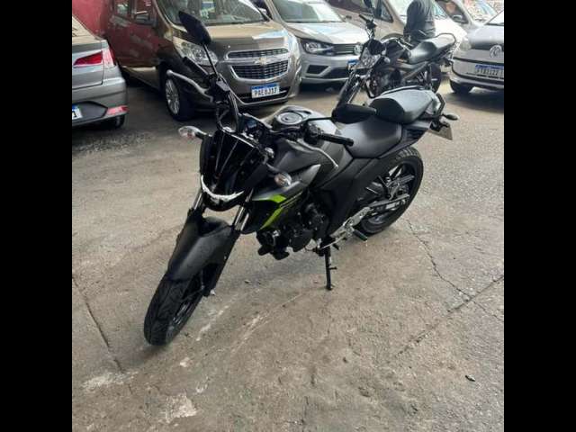 YAMAHA FZ25 FAZER 2024