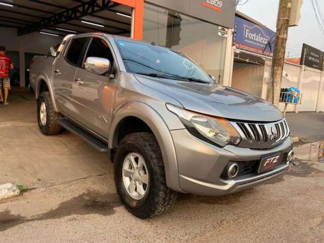 L200 Triton Sport HPE CD 4x4 Diesel Automático