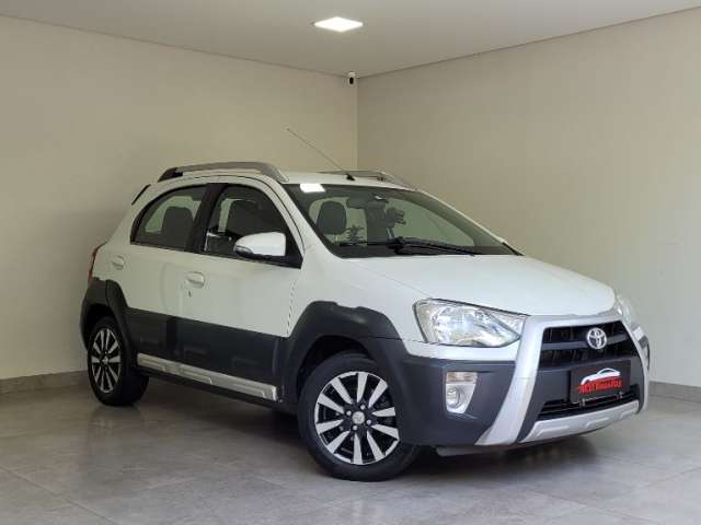 Toyota Etios Cross 2016 1.5 Flex Completo