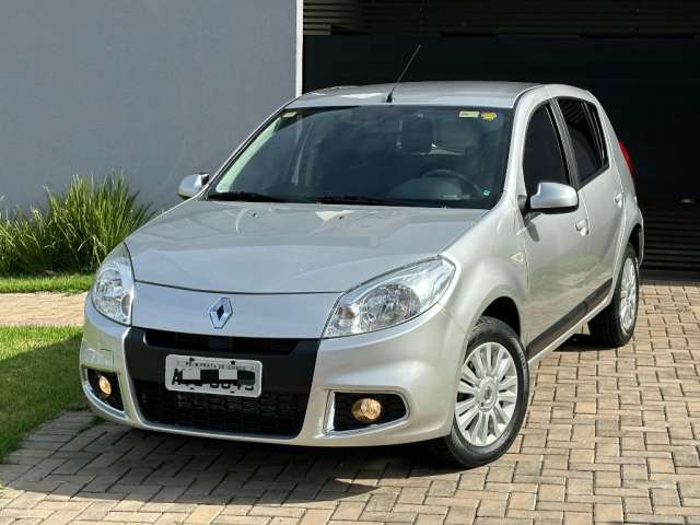 Renault Sandero 1.6 Automático