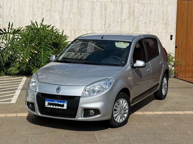 Renault Sandero 1.6 Automático