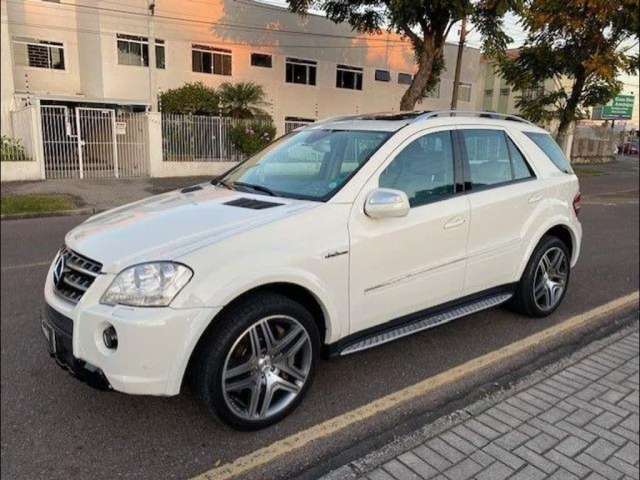 MERCEDES-BENZ ML 63 AMG 4X4 6.2 V-8 4P 2010