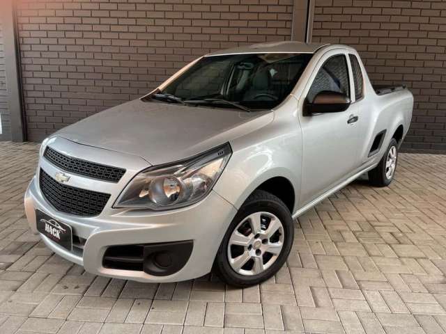 Chevrolet Montana LS 1.4 ECONOFLEX 8V 2p  - Prata - 2013/2013