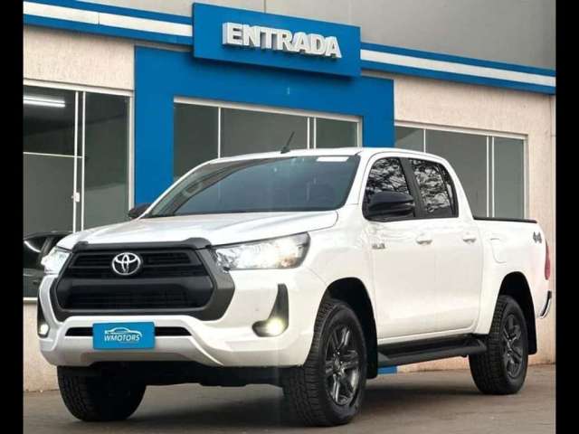 Hilux 2024 CDSR 4x4  2.8 Turbo Diesel Completa, Baixo KM, Com Chave Reserva e Manual do Proprietário