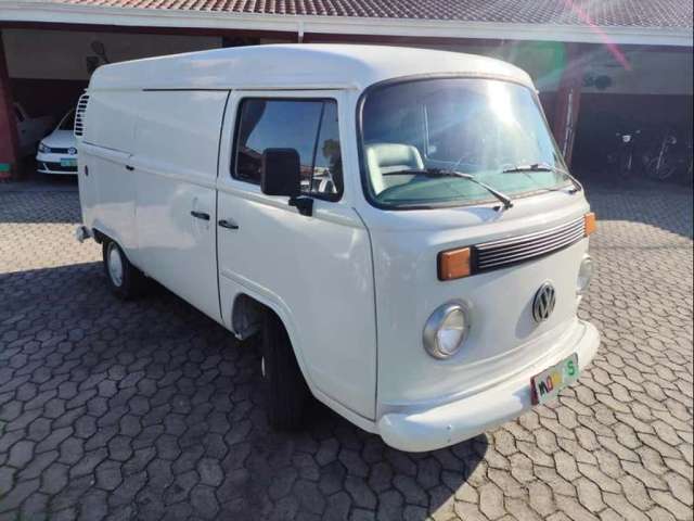 VOLKSWAGEN KOMBI FURGAO 1.6 4P 2002