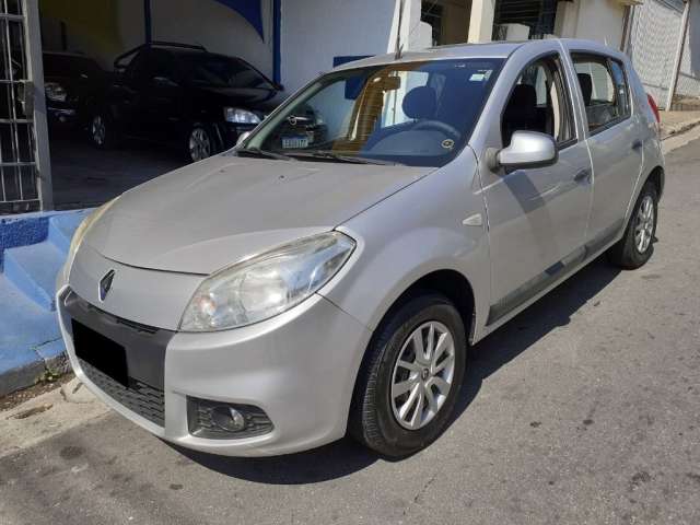 Renault Sandero Expression 1.0 Flex 2013 completo