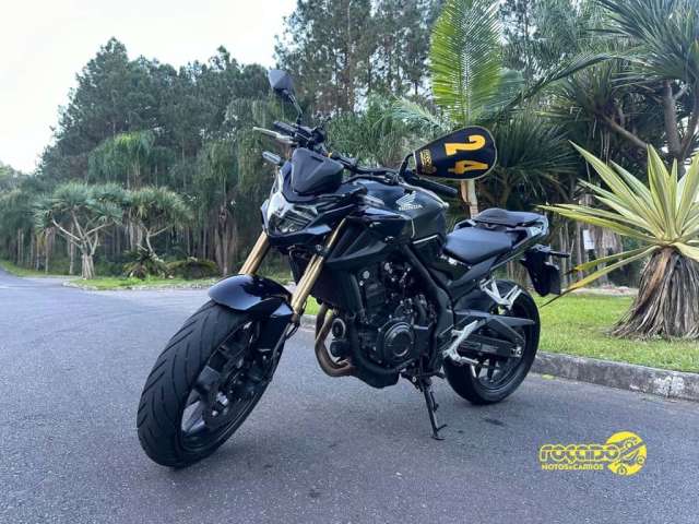 Honda CB 500F 2024 com 3300 KM