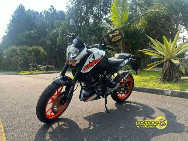 KTM Duke 200/ABS 2020 com apenas 1340 KM