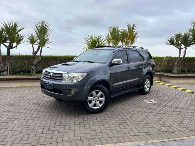 Toyota Hilux sw4 2010 3.0 srv 4x4 7 lugares 16v turbo intercooler diesel 4p automático