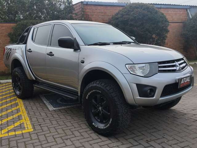 L200 TRITON 4X2 IMPECÁVEL 