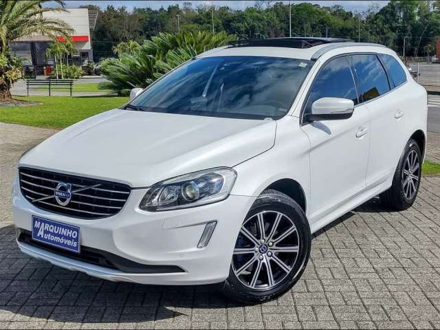 Volvo XC60 Momentum 2.0 T-5 Aut.  - Branca - 2016/2017