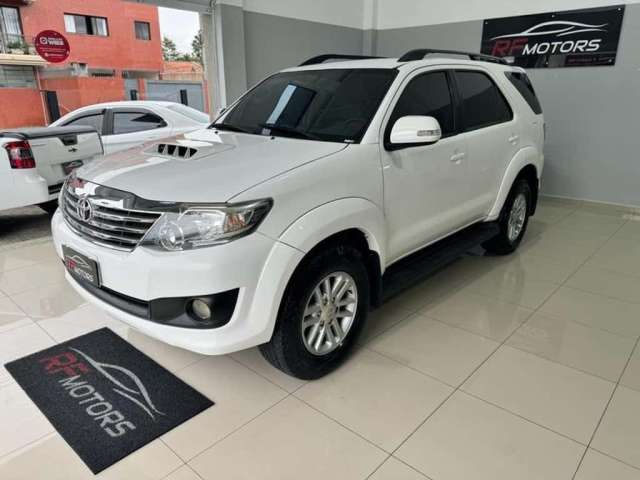 TOYOTA HILUX SW4 4X4SR 2013